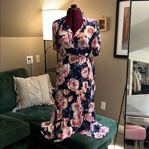 Old Navy Floral Wrap Dress in Navy and Pink | Size M